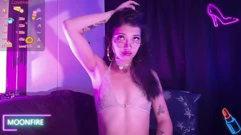 Snapshot of moonfiredance chatting on November 5, 2025, 2:55 am Nicky online show from November 5, 2025, 2:55 am