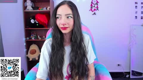 Snapshot of moonlady_ chatting on January 31, 2025, 8:22 pm MOON online show from January 31, 2025, 8:22 pm