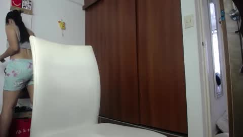 moonlunita online show from February 5, 2026, 7:07 pm