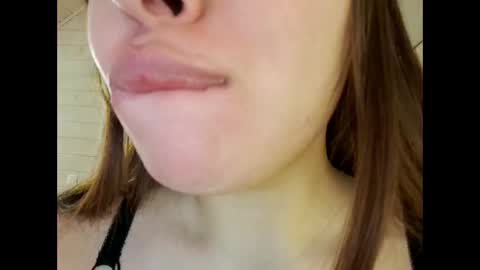 Snapshot of moonrose69 chatting on March 2, 2026, 7:09 am moonrose69 online show from March 2, 2026, 7:09 am