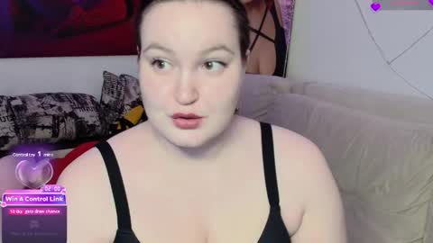 Kate online show from March 17, 2026, 9:51 pm