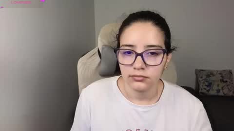 Moon Woman online show from November 2, 2025, 1:52 am