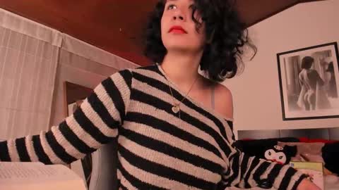 Michelle online show from November 21, 2025, 1:21 pm