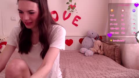 moore_alice online show from April 8, 2026, 12:49 pm