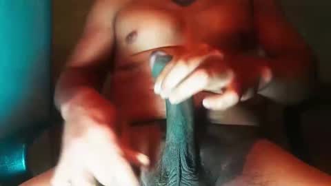moreno_madryn online show from June 7, 2026, 12:09 pm