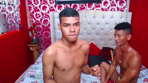 Snapshot of morenoblack23cm chatting on January 21, 2025, 1:18 am duohot23 online show from January 21, 2025, 1:18 am