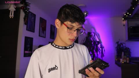 Snapshot of morgan_hiller chatting on January 18, 2025, 1:30 am   online show from January 18, 2025, 1:30 am