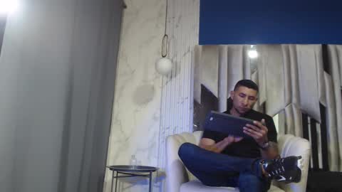 MORGAN AND MEGAN online show from September 25, 2025, 11:03 am