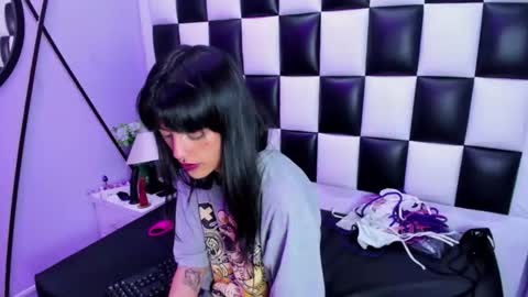 morganasmit_ online show from December 18, 2025, 3:40 pm