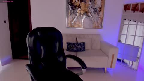 Morgan Hicks online show from October 3, 2025, 7:00 pm