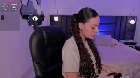 Morgan Hicks online show from November 14, 2025, 7:34 pm