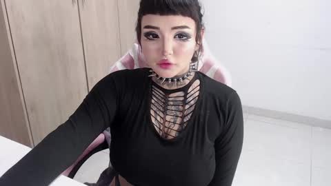 Morgan Moon online show from February 25, 2025, 5:41 am