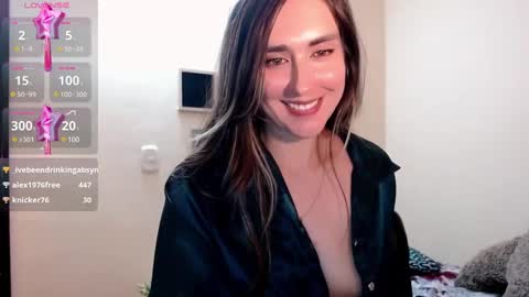 Moriah online show from December 16, 2024, 10:03 pm