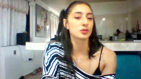 moritha2397 online show from June 4, 2026, 3:29 pm