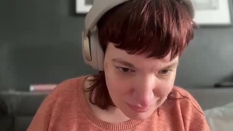 Snapshot of mossy_mommy chatting on February 16, 2025, 4:42 pm Mossy Mommy online show from February 16, 2025, 4:42 pm