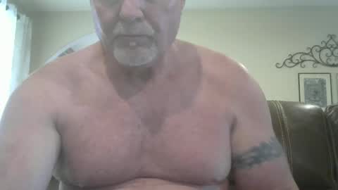 motorguy08 online show from October 1, 2025, 9:32 pm
