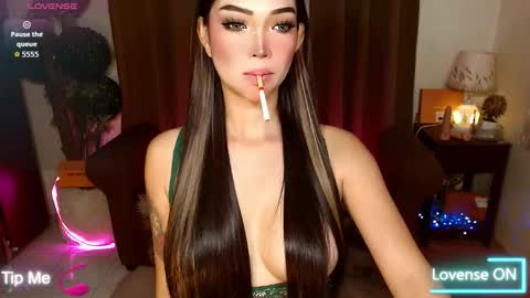 mouthwatering_ayesha online show from October 27, 2025, 7:34 am