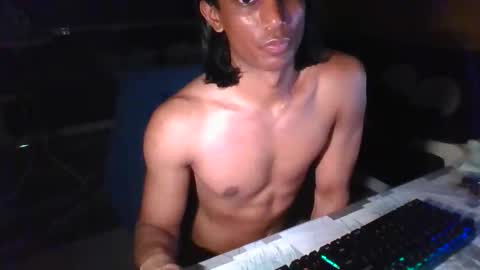 Mozey online show from November 13, 2025, 12:20 am