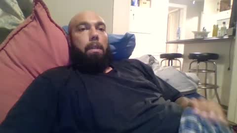 Mr8 online show from October 8, 2025, 11:24 pm