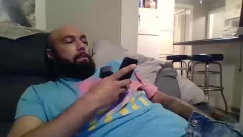 Mr8 online show from October 10, 2025, 10:31 pm