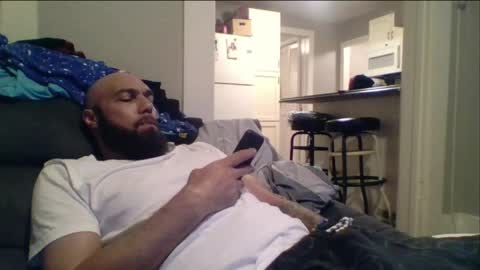 Mr8 online show from April 17, 2026, 11:52 pm