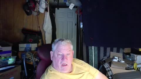 mr_canoe_licker_69 online show from December 2, 2024, 12:51 pm