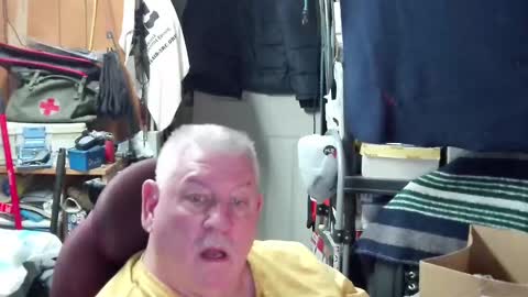 mr_canoe_licker_69 online show from January 10, 2025, 7:21 pm