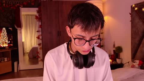 Snapshot of mr_evan1 chatting on December 2, 2024, 11:56 am Mr Evans online show from December 2, 2024, 11:56 am