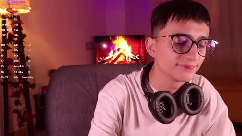 Snapshot of mr_evan1 chatting on December 14, 2024, 3:15 pm Mr Evans online show from December 14, 2024, 3:15 pm