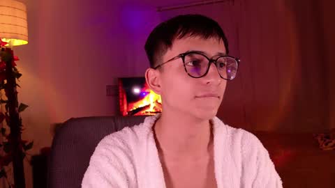 Snapshot of mr_evan1 chatting on December 23, 2024, 12:19 pm Mr Evans online show from December 23, 2024, 12:19 pm