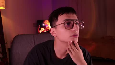 Snapshot of mr_evan1 chatting on December 27, 2024, 12:34 pm Mr Evans online show from December 27, 2024, 12:34 pm