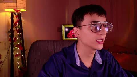 Snapshot of mr_evan1 chatting on December 31, 2024, 4:46 pm Mr Evans online show from December 31, 2024, 4:46 pm