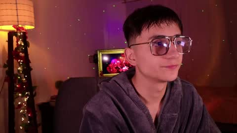 Snapshot of mr_evan1 chatting on January 10, 2025, 12:47 pm Mr Evans online show from January 10, 2025, 12:47 pm