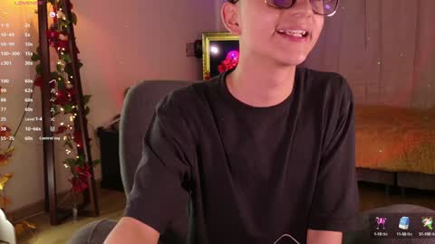 Snapshot of mr_evan1 chatting on January 11, 2025, 4:03 pm Mr Evans online show from January 11, 2025, 4:03 pm