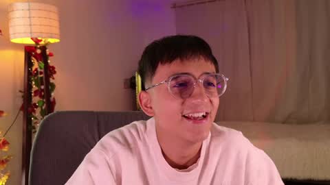 Snapshot of mr_evan1 chatting on January 28, 2025, 2:53 pm Mr Evans online show from January 28, 2025, 2:53 pm