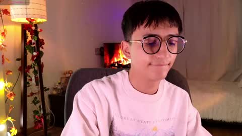 Snapshot of mr_evan1 chatting on February 17, 2025, 1:10 pm Mr Evans online show from February 17, 2025, 1:10 pm