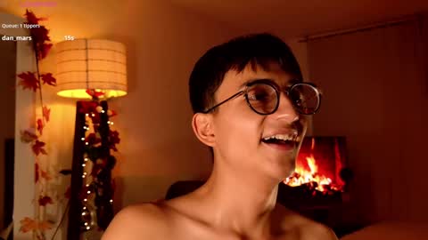 Snapshot of mr_evan1 chatting on February 20, 2025, 8:03 pm Mr Evans online show from February 20, 2025, 8:03 pm