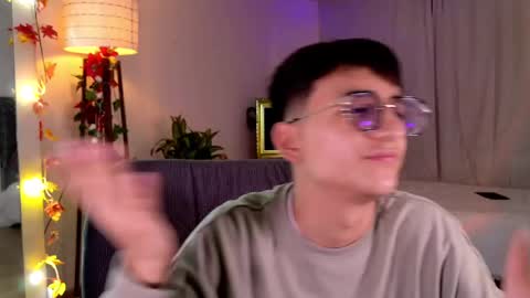 Snapshot of mr_evan1 chatting on March 3, 2025, 2:37 pm Mr Evans online show from March 3, 2025, 2:37 pm