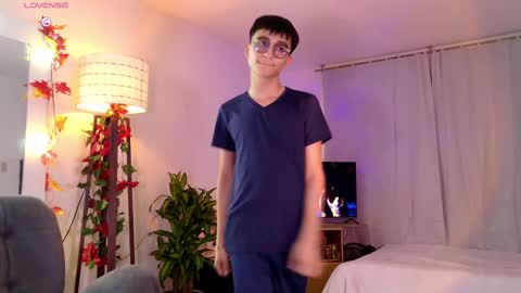 Snapshot of mr_evan1 chatting on March 8, 2025, 5:01 pm Mr Evans online show from March 8, 2025, 5:01 pm