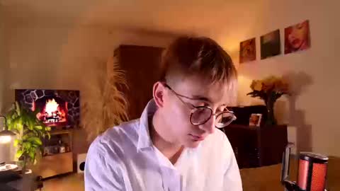 Snapshot of mr_evan1 chatting on September 12, 2025, 1:22 pm Mr Evans online show from September 12, 2025, 1:22 pm