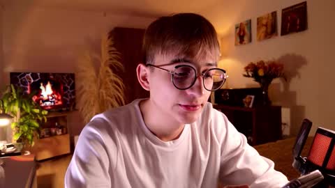 Snapshot of mr_evan1 chatting on September 17, 2025, 3:24 pm Mr Evans online show from September 17, 2025, 3:24 pm