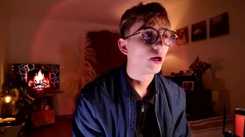 Snapshot of mr_evan1 chatting on October 14, 2025, 4:19 pm Mr Evans online show from October 14, 2025, 4:19 pm