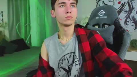 Snapshot of mr_lucky_guy chatting on March 11, 2025, 8:53 pm Kris online show from March 11, 2025, 8:53 pm