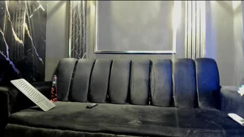 mr_maximo online show from September 29, 2025, 5:01 am