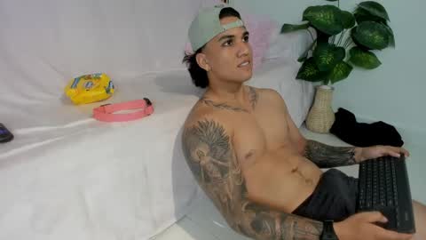 Snapshot of mr_maximo chatting on April 30, 2026, 4:30 am mr_maximo online show from April 30, 2026, 4:30 am