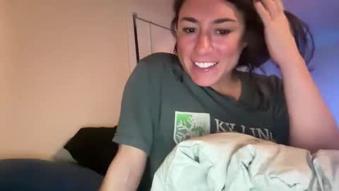 Mr  Mrs Glitter online show from February 6, 2026, 6:51 am