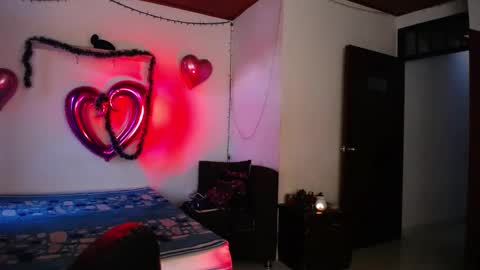 Mr  Mrs Curie online show from December 7, 2024, 10:28 pm