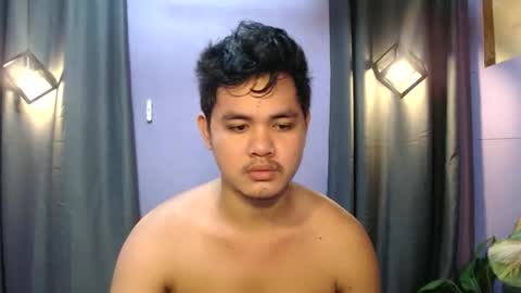 mr_olivercummerx online show from October 24, 2025, 2:41 am