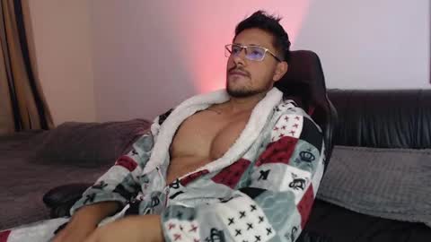 AARON online show from June 4, 2026, 9:26 am