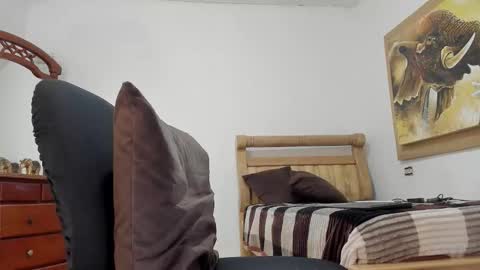 mr_stiven_ online show from March 5, 2026, 3:24 am